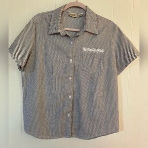 Baxter & Wells Shirt Women's XL Blue White Striped Button Up Crochet Pocket